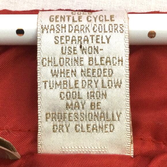 Baxter & Wells Quilted Embroidered Vintage Grannycore Full Zip Red Vest Size S - Picture 7 of 8